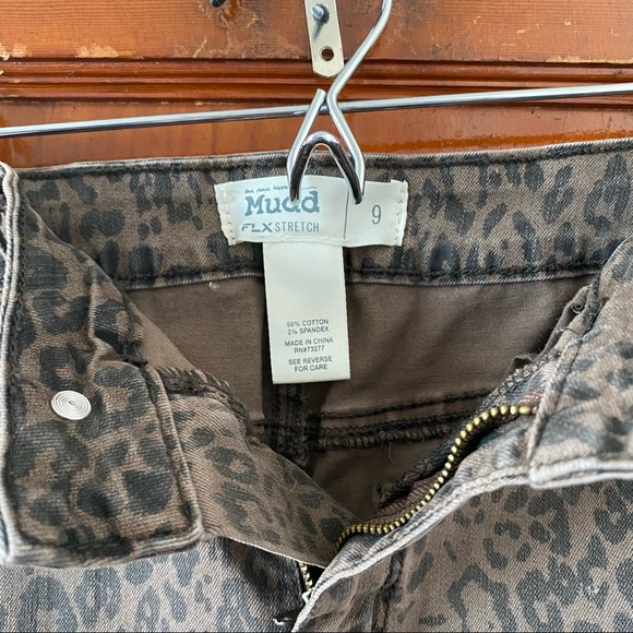 Mudd Cheetah Print Frayed Denim Skirt - Picture 3 of 6